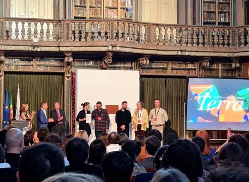 DKAMBinPT's tweet photo. Huge congratulations to #CINARK for winning an award at the Lisbon Architecture Triennale! As a research centre at the Royal Danish Academy, #CINARK deals with sustainable architecture in the industrial sector and the winning project is displayed at the exhibition Cycles at #CCB https://t.co/tCzFrlGweA