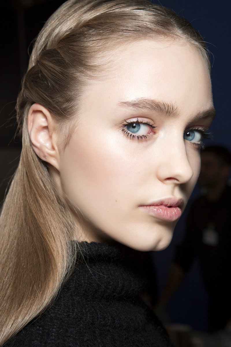 Channel Your Inner Cleopatra With These Milk Finds: bit.ly/milk-beauty

Photo: Imaxtree