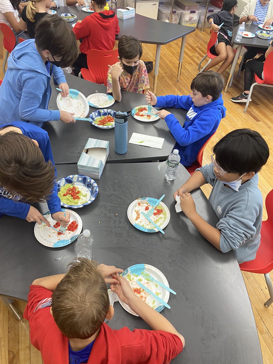 Brook6thGrade's tweet photo. Celebrating Hispanic Heritage Month with some homemade guacamole @EllenLuca1 https://t.co/kWkQywXahA