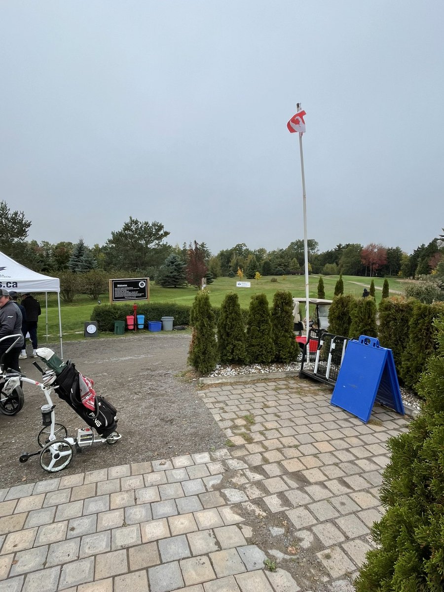 EagleCrestGCNS's tweet photo. Atlantic University Championship being held today @EagleCrestGCNS Come out and support those playing. Should be coming in on 18 around 3:30 - 5 PM @NovaScotiaGolf @Dormieworkshop @AUS_SUA @AVRNEWS @MAGIC949FM https://t.co/4En6sXsZHi