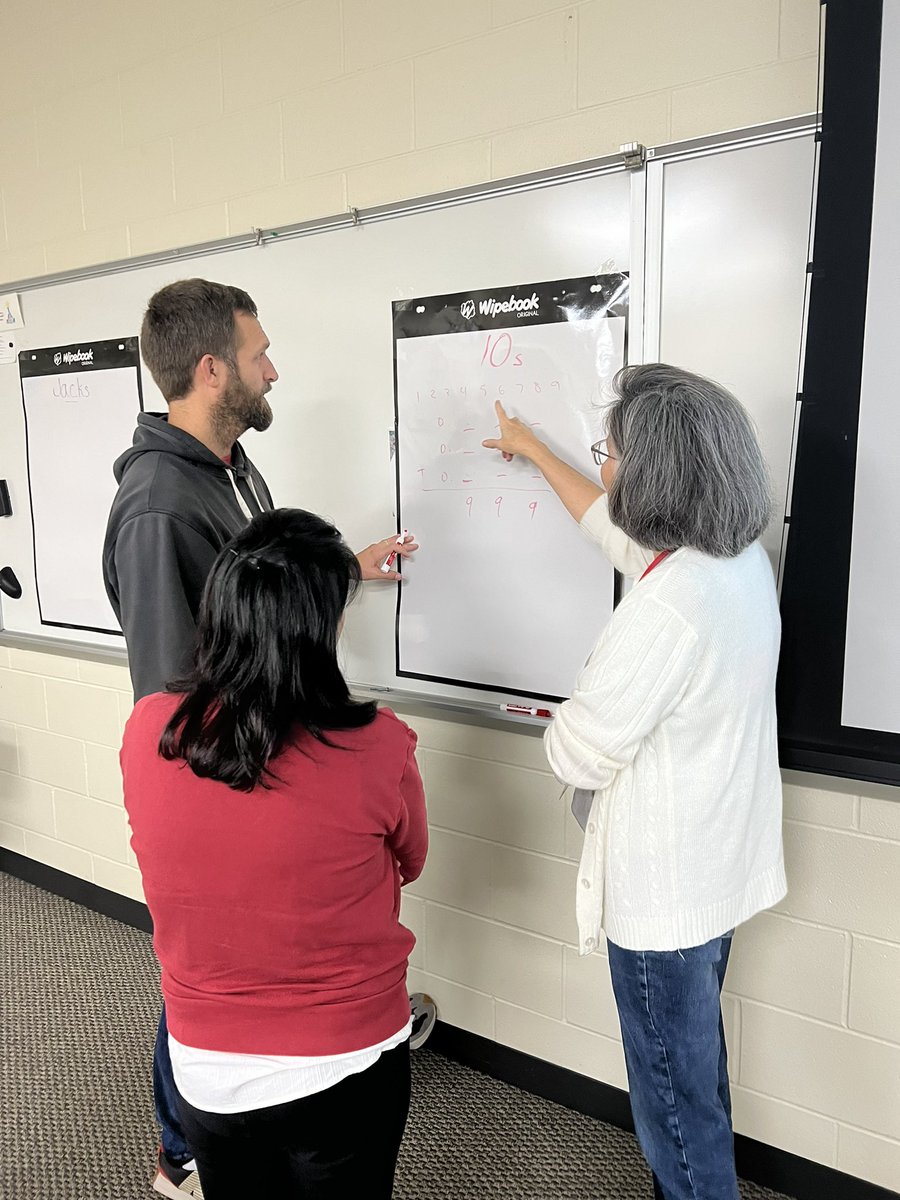 Holly Mueller tweet media