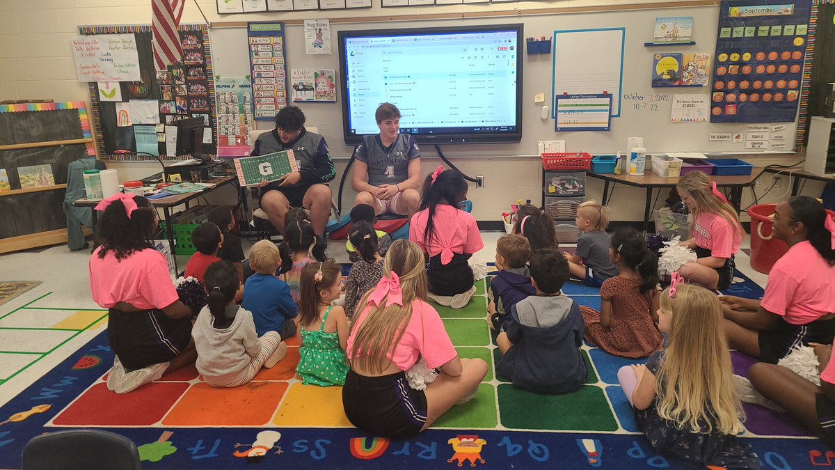 AKHS_Football's tweet photo. Great morning at Elon Park Elementary with AK Football and Cheer team! ⚔️Family⚔️ @CMS_ElonPark https://t.co/ej3YKvqKhL