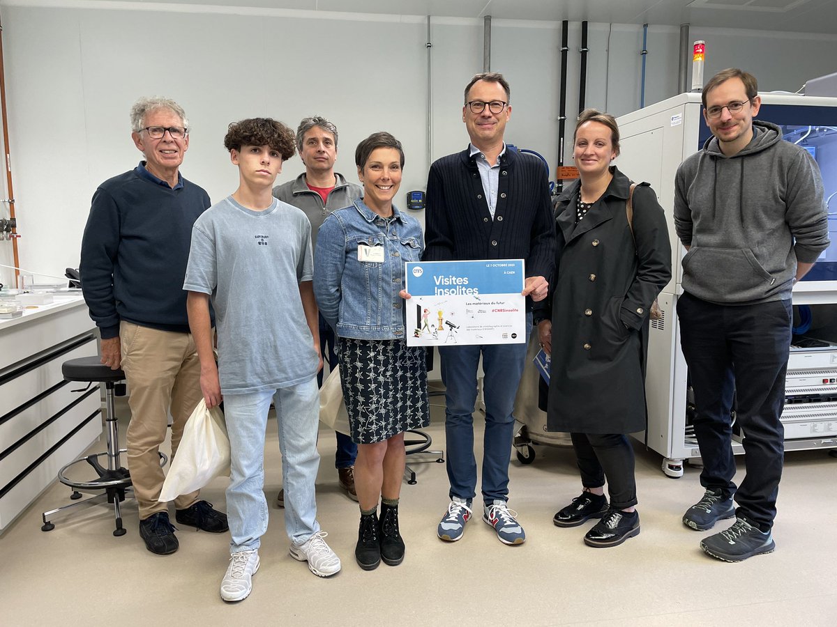 CNRS_PN's tweet photo. [En direct] #FDS2022 I La visite #CNRSinsolite du @CRISMAT_CNRS propose un voyage dans le domaine de l’infiniment petit pour comprendre et améliorer les propriétés des matériaux de notre quotidien https://t.co/HnKpHBtePQ