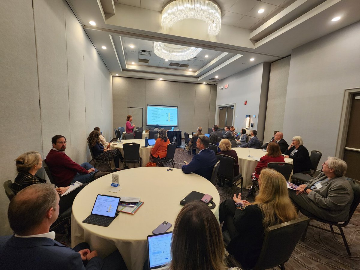 Dr. Grossane and Ms. Robinette presenting Computer Science initiatives in Huntington at LIASCD!  Learn. Teach. Lead. #liascd <a href="/HUFSD/">Huntington Schools</a> <a href="/jim_polansky/">Jim Polansky</a>
