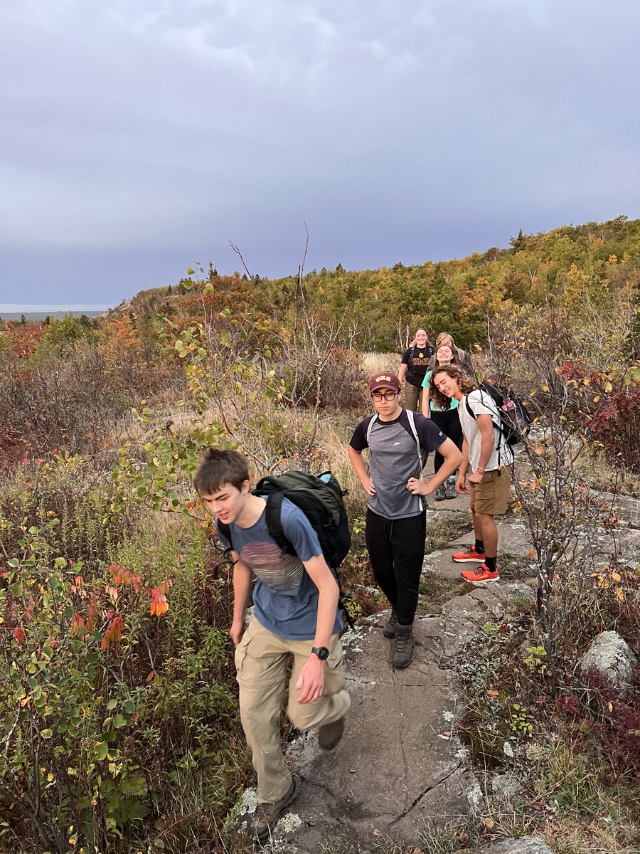 It looks like the "30-in-24" hikers made it back to campus with plenty of daylight to spare. Congratulations
on finishing the epic trek on the Duluth section SHT! #UMDRSOP #30in24 #superiorhikingtrail