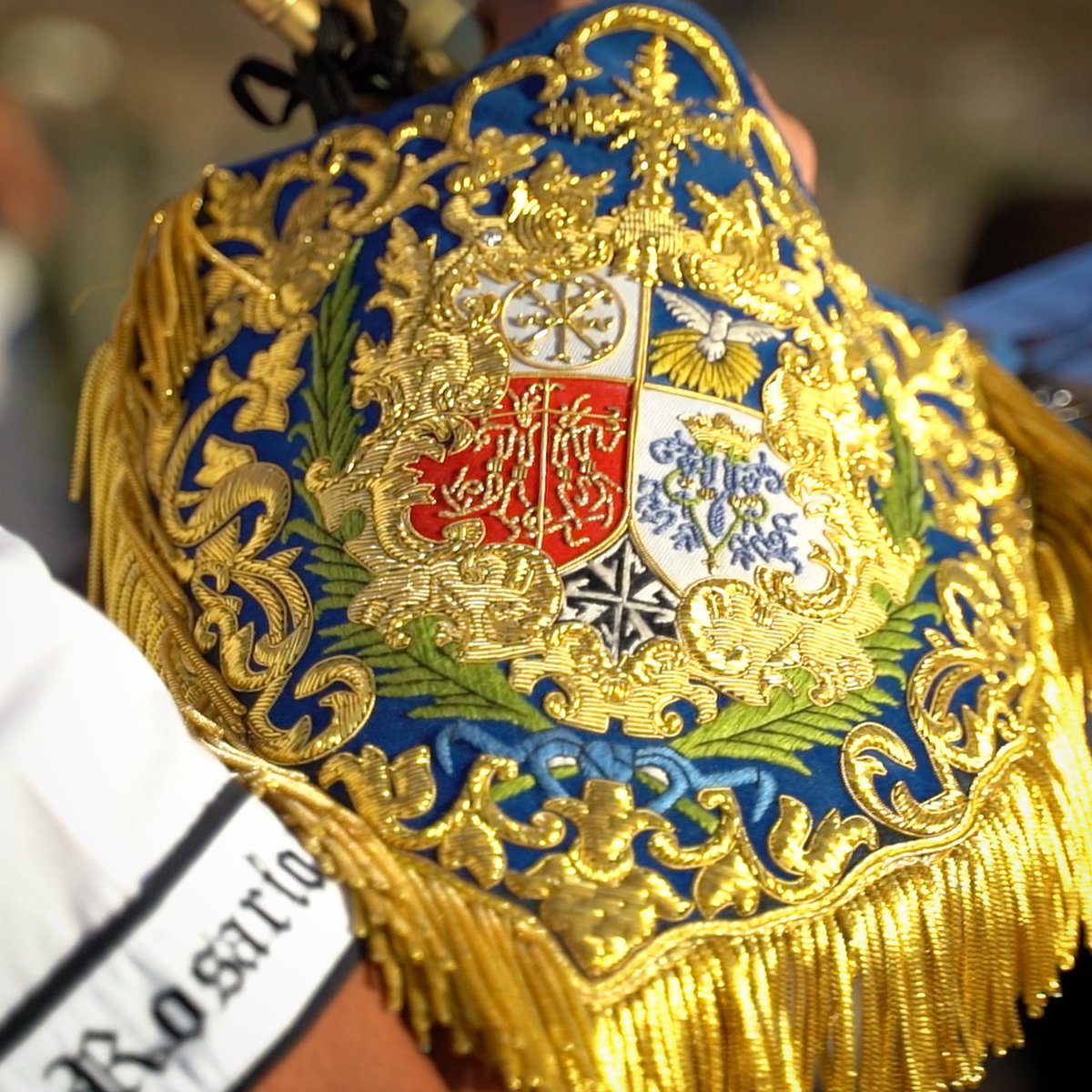 Vive Rosario, ahora más que nunca 🎺 🎶 Comenzamos la cuenta atrás para la salida procesional de Ntra. Sra. de las Angustias, que ya vive sus días grandes y donde participaremos como Cruz guía.