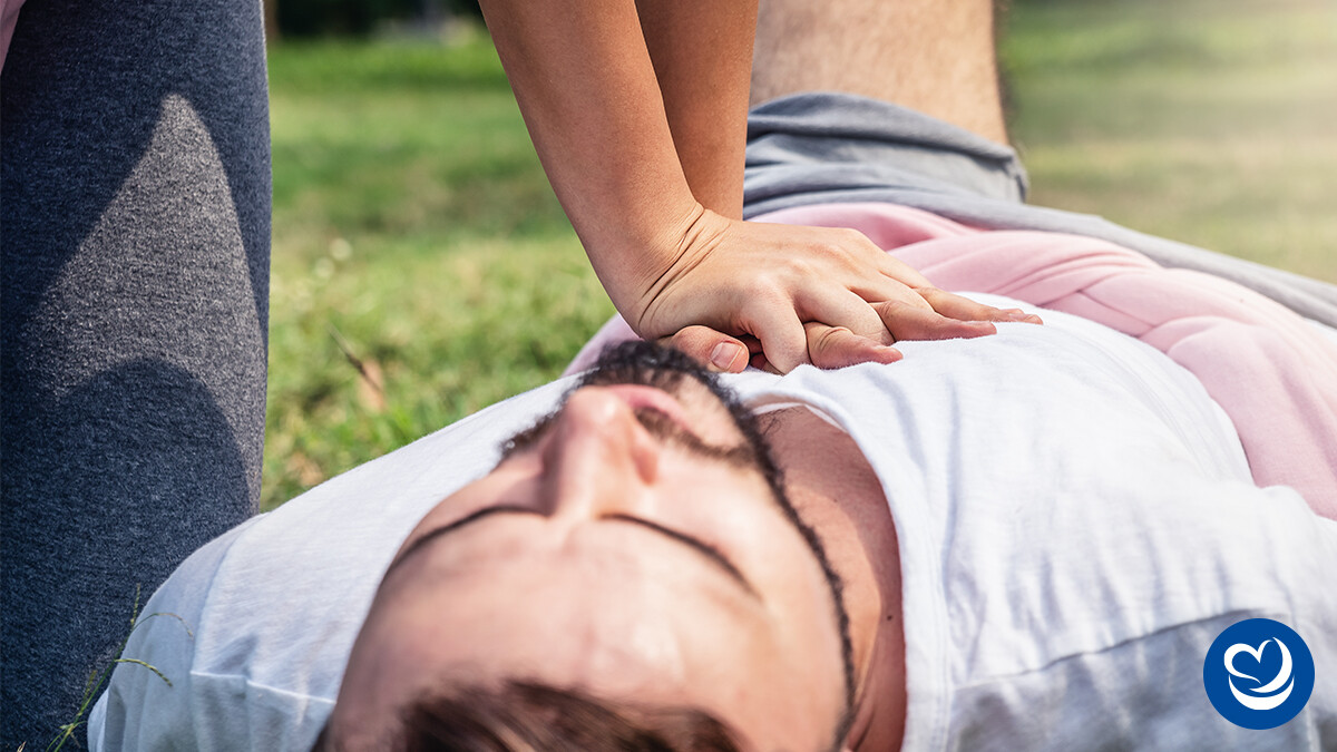 WorldPointInc's tweet photo. #CPRFactFriday
According to the University of Washington, when someone collapses, the chance of survival rises to 40% if CPR is provided within 4 minutes and an AED is used within 10 minutes.
Do you know how to perform CPR and/or use an AED? Sign up for a training course TODAY! https://t.co/iXe2kkS46Y