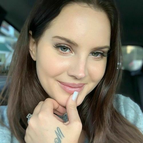 Taylor Swift ve Lana Del Rey iş birliği geliyor!!->