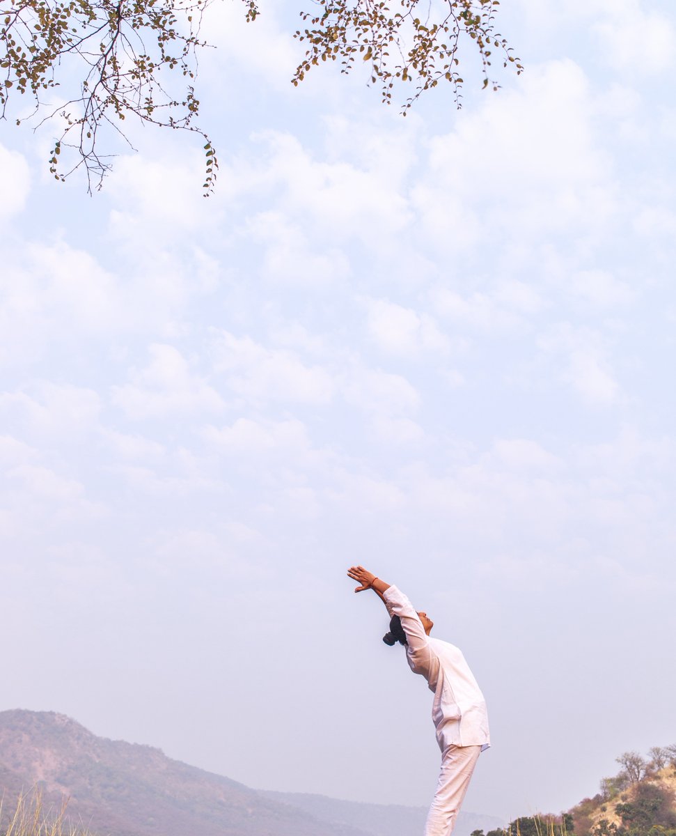 Amanresorts's tweet photo. In the wilds of the Aravalli Hills, #Amanbagh hosts an Advanced Yoga Retreat that explores every aspect of this ancient meditation. Find a deeper sense of spiritual connection that has served those who have followed this philosophy for over 5,000 years.

https://t.co/VJYg3VcrnE https://t.co/rAiTqRfjEV