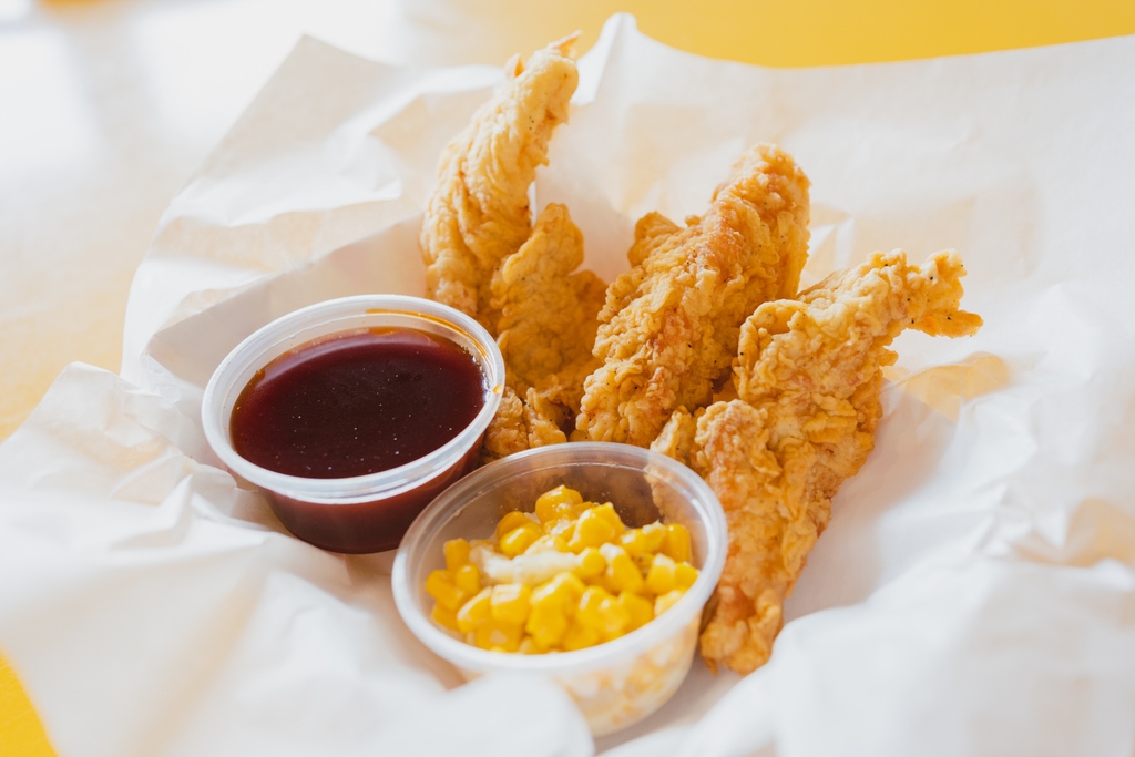 bumblebeeskbbq's tweet photo. Fried-days call for Kor-ispy Fried Chicken! Try our JUMBO tenders with our signature house sauce for dipping!

#korispytenders #utah #midvale #provo #westvalley #kbbq #bumblebees https://t.co/Bo3MEdZPVi