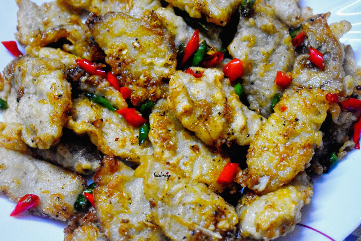 foodmage2020's tweet photo. 📷 : 𝗦𝗮𝗹𝘁 &amp; 𝗣𝗲𝗽𝗽𝗲𝗿 𝗚𝗮𝗿𝗹𝗶𝗰 𝗙𝗶𝘀𝗵 ( Bhetki )♥

#Foodmage #SaltAndPepper #PepperGarlicFish #SaltAndPepperGarlicFish #Bhetki ✨ https://t.co/25S1agWhAp