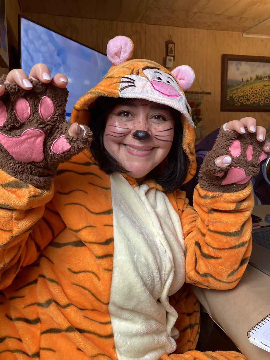 Vivicientaa's tweet photo. #BPSO @RNAO @BPSO_HPM @DorisGrinspun Me divertí mucho en la participación de disfraces de hoy 🥰💓👏🏻 https://t.co/mXe40uk2sJ