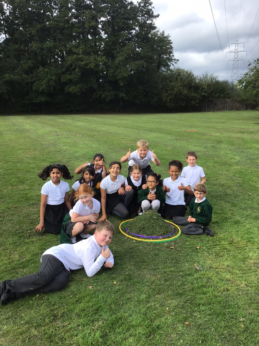 HighwoodPrim4W's tweet photo. Year 4 having fun creating grass pyramids after learning about Ancient Egyptian Tombs in our learning loop @HighwoodPrim4B https://t.co/GSXZtRTnDj