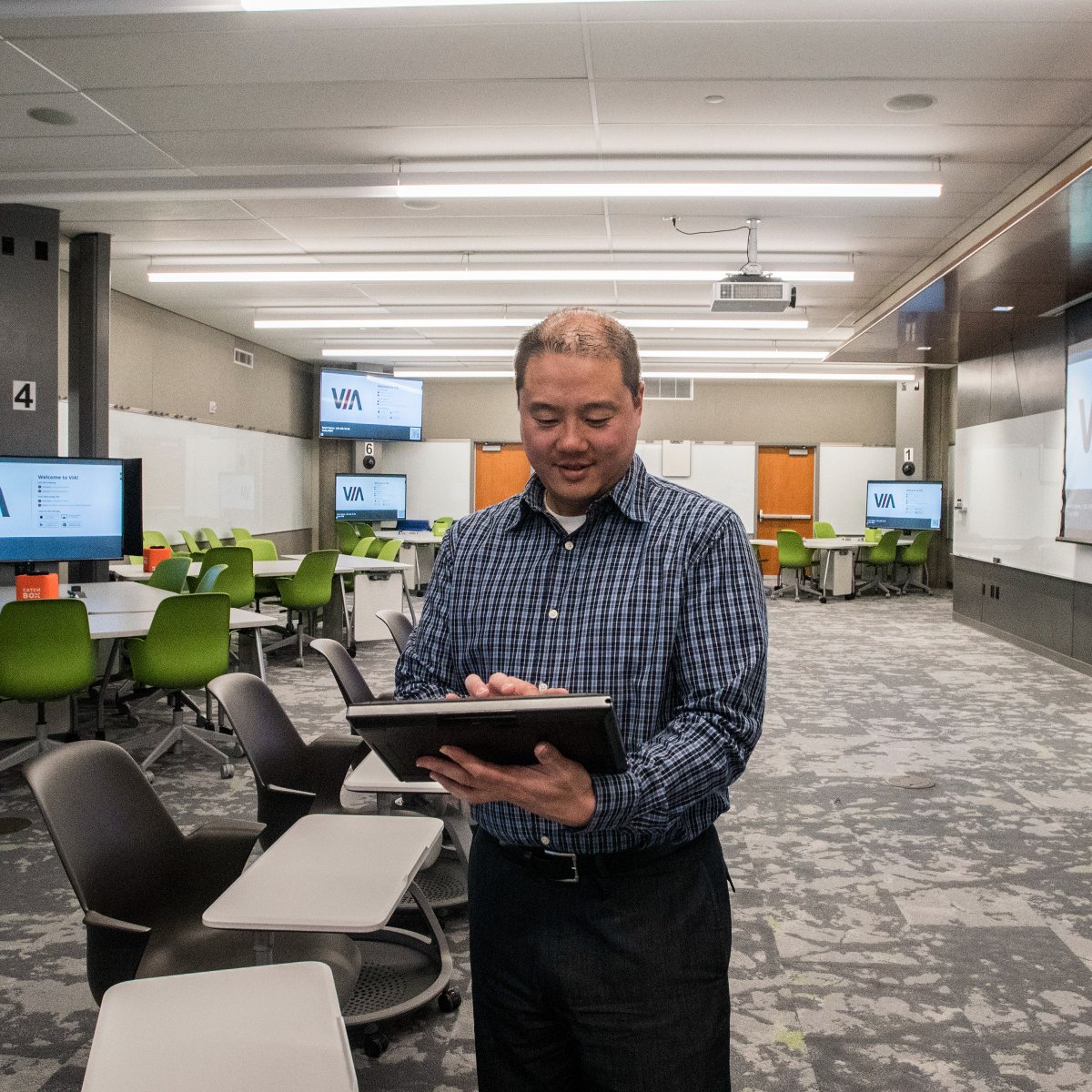 uofldelphi's tweet image. Looking for ways to engage your students in the online classroom? Join us for a 1-hour virtual workshop on #ActiveLearningStrategies Friday, Oct. 21 at 2pm. Register to attend at uofl.me/active-learning