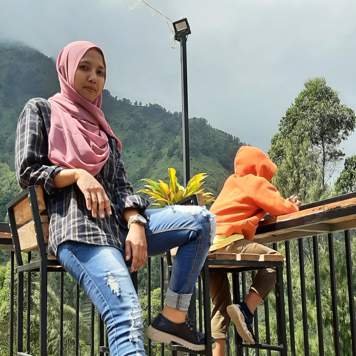 Dewiclever's tweet photo. #FotoProfilBaru https://t.co/SdaKDNJVOM