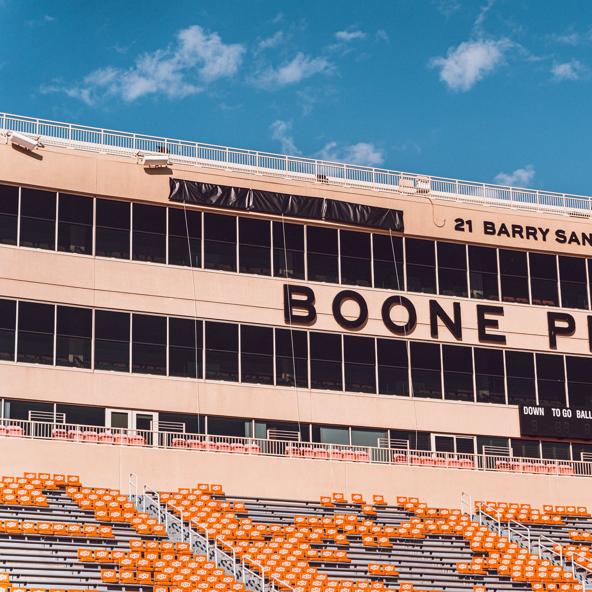 CowboyFB's tweet photo. 👀

#DAT | #GoPokes https://t.co/cibYDPl7kE