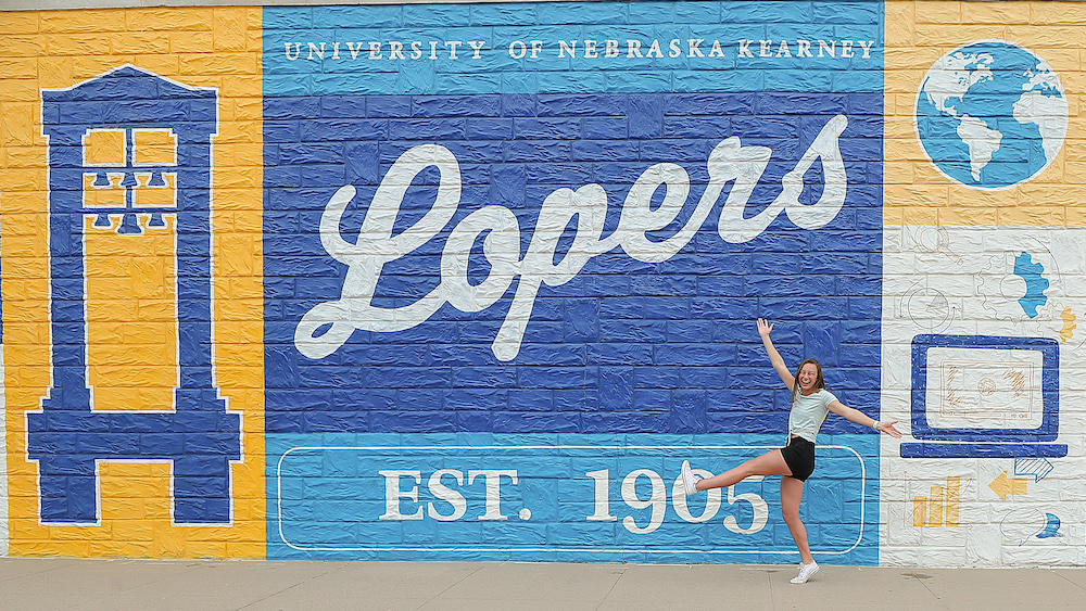 Just under two hours left to give for #OneDayforUNK Will you BE BLUE, BE GOLD AND BE BOLD for <a href="/UNKearney/">University of Nebraska at Kearney</a>? 

Give here: givingday.unk.edu