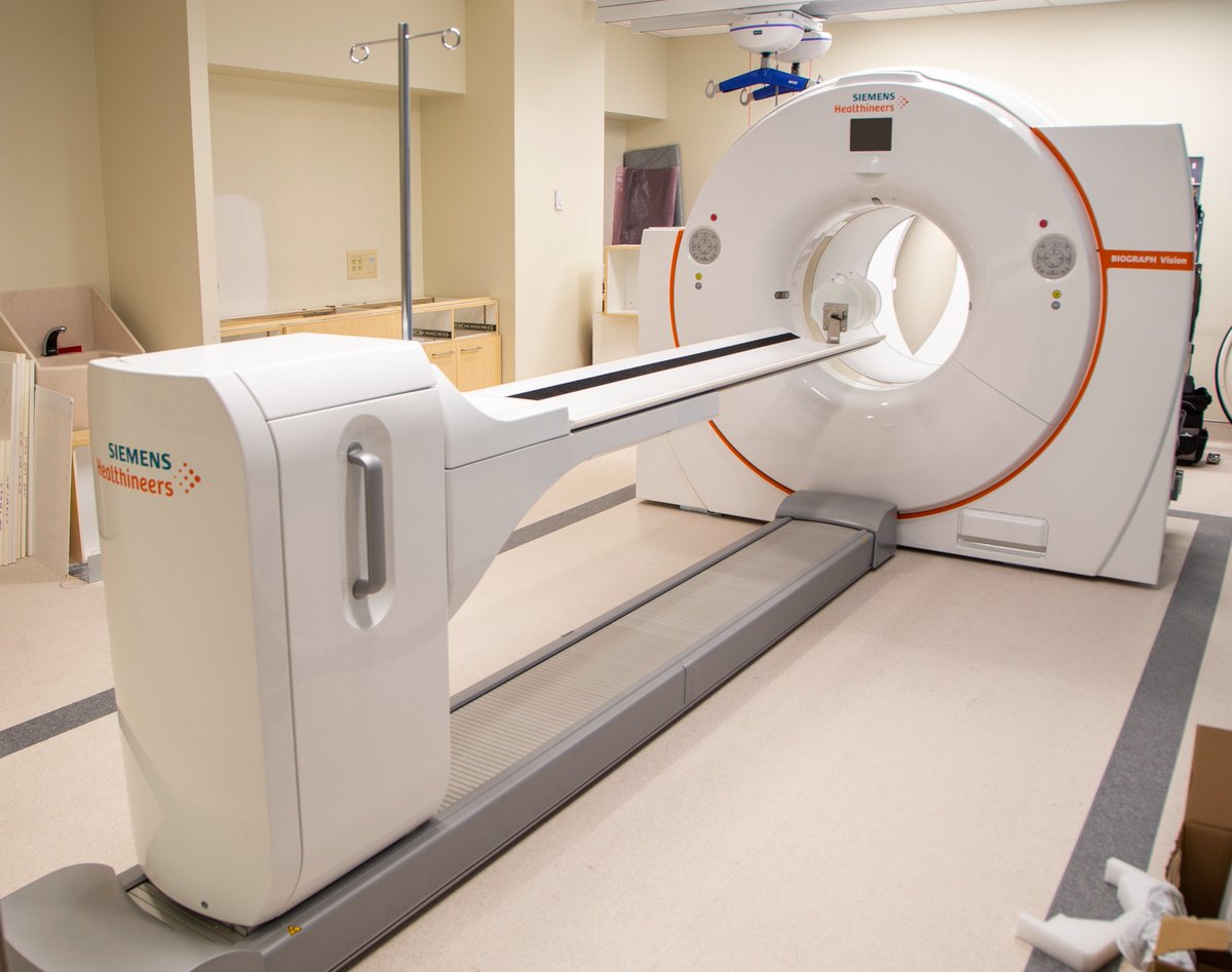 LFPress's tweet photo. LHSC's new state-of-the-art scanner will help diagnose, treat cancers https://t.co/vqw0adxcMR #ldnont https://t.co/pxl4ODBnZD