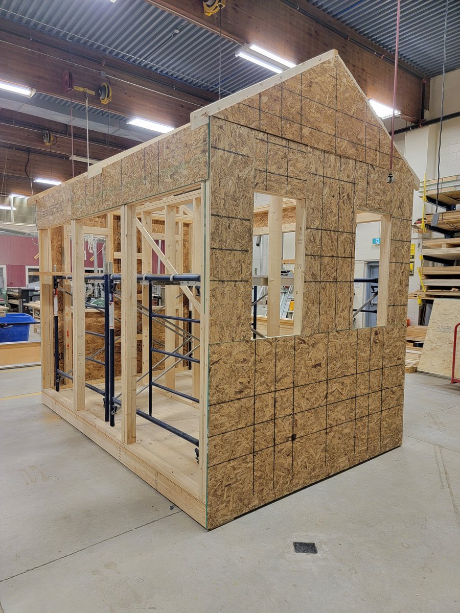 GeorgianMuskoka's tweet photo. We have walls!! #ConstructionTechniques students at @GeorgianMuskoka are one step closer to completing construction of their micro-trainers before they move into the next phase of #plumbing #electrical and #hvac in a couple of weeks!
#experiencegeorgian
#georgiancollege https://t.co/oDMjhdriuJ