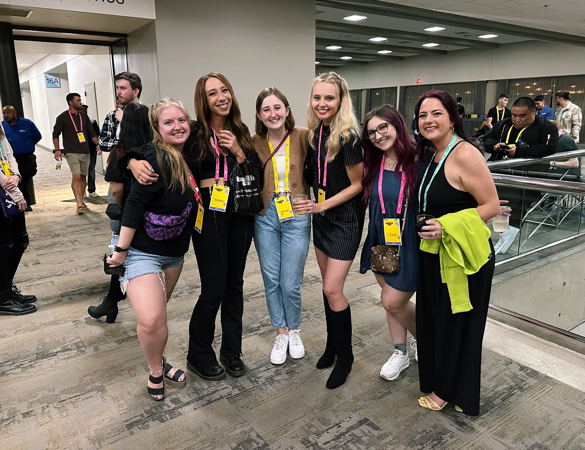emma-nicole-on-twitter-feeling-veryyyy-grateful-to-have-met-these
