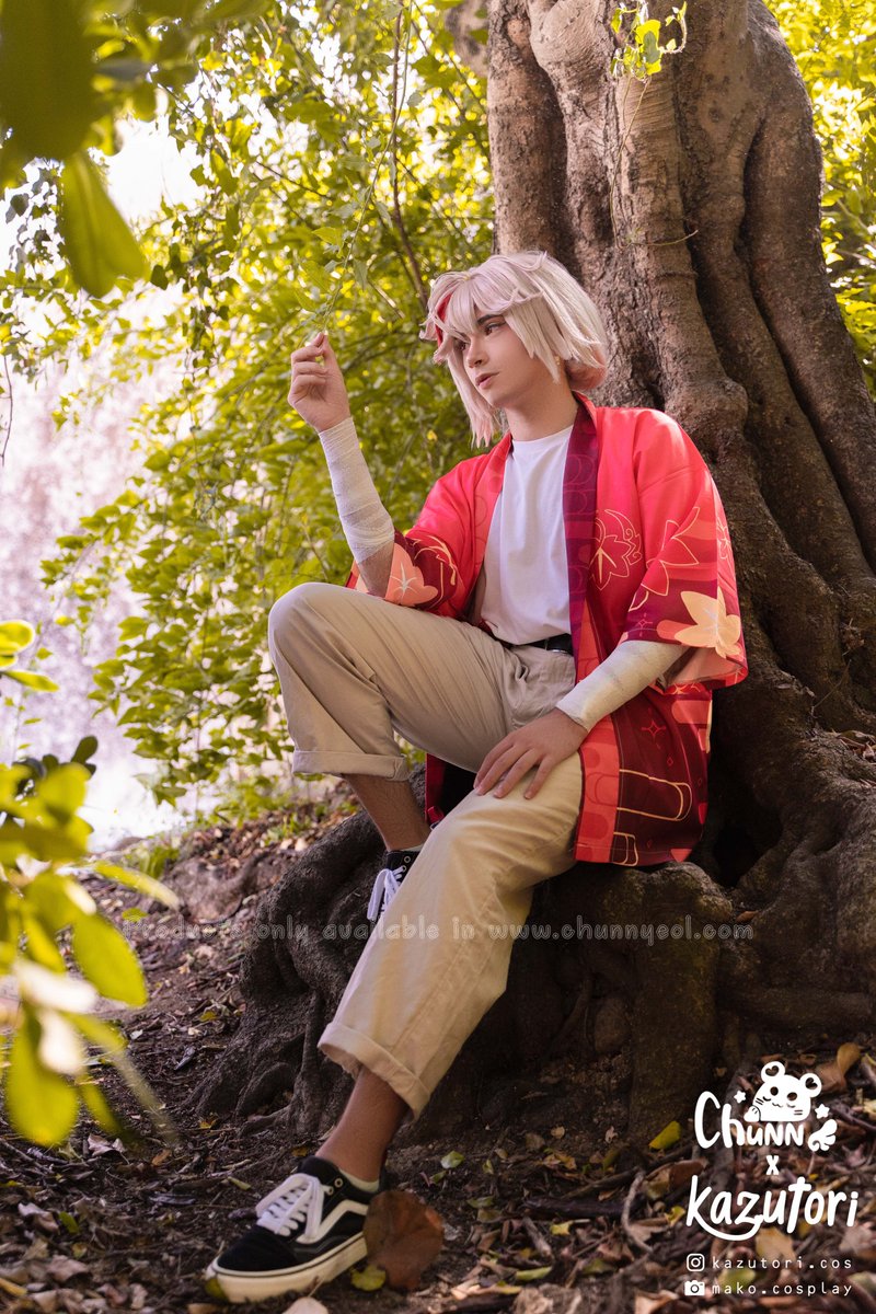 ''There are leaves around — and I know just the tune to accompany them if you wish to hear it'' 🍃 Kazuha Haori - Genshin Impact 🍃Cosplayer @/Kazutori.cos on insta! [Pre*rders open: 15th of October!]