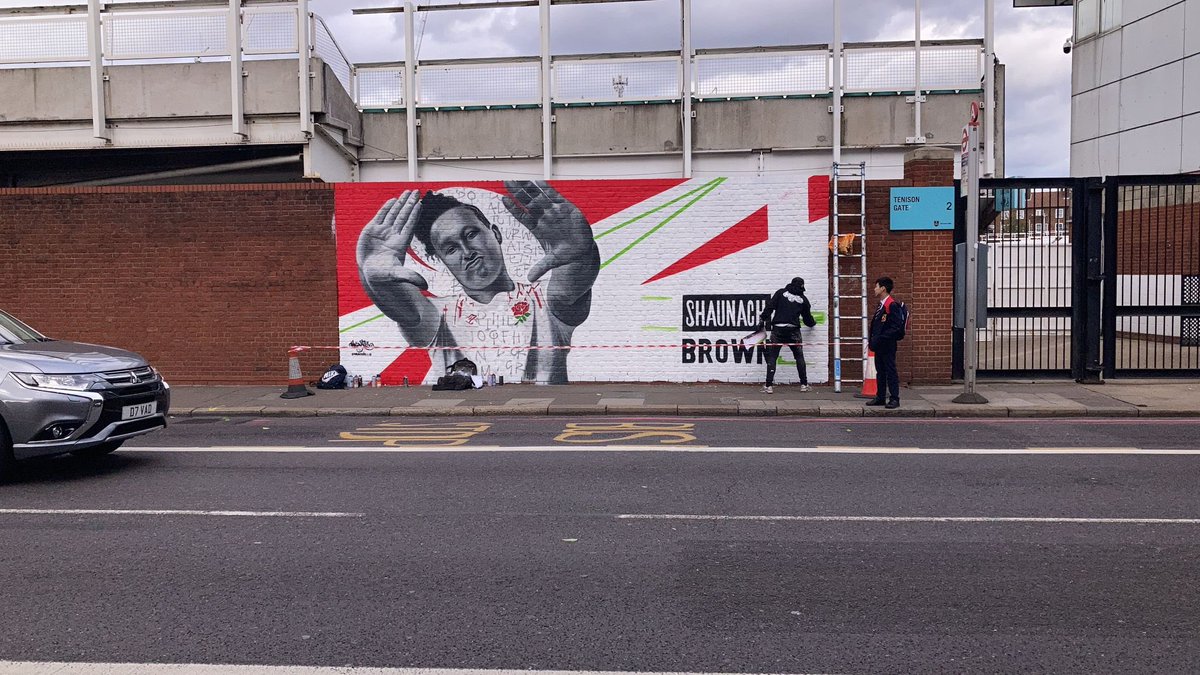 surreycricket's tweet photo. Kennington-born @EnglandRugby prop Shaunagh Brown has had a mural painted outside The Kia Oval 🎨

Everybody at Surrey CCC would like to wish the Red Roses the best of luck in their World Cup campaign in New Zealand 🌹 https://t.co/hEK2qRunUY