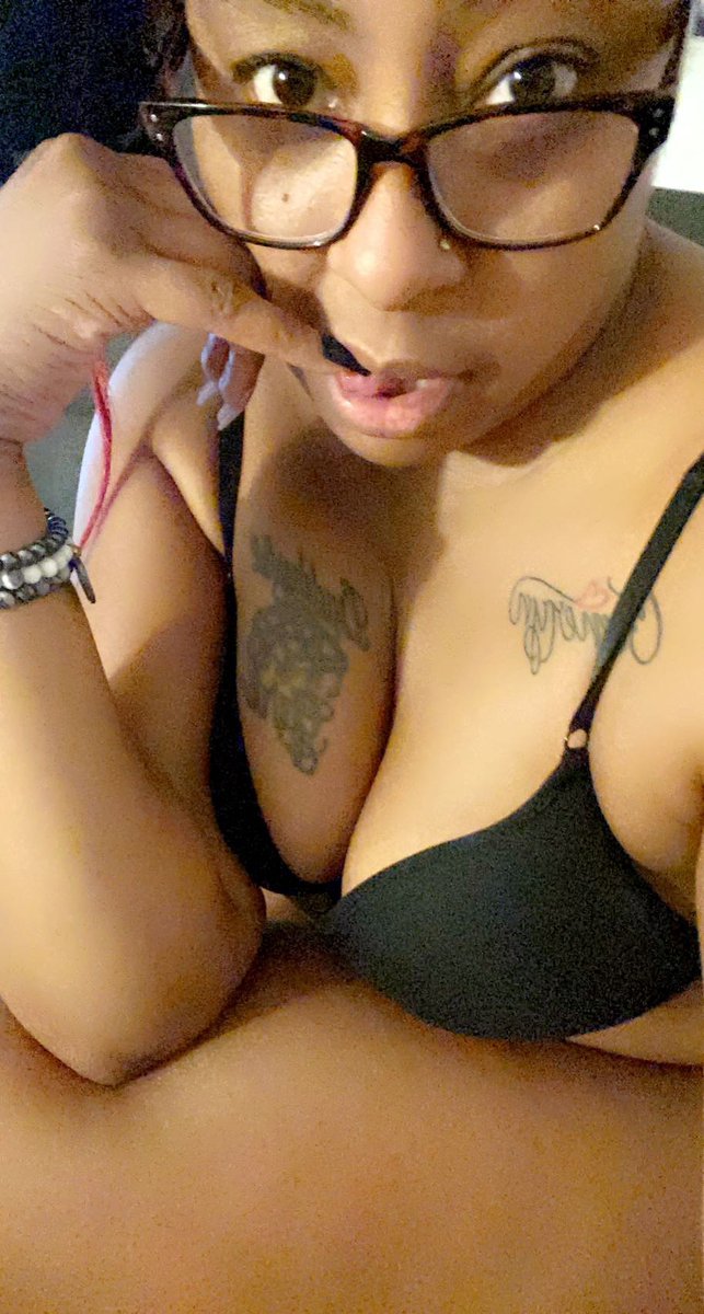 Cakegoddess3's tweet photo. I see I got a bunch of new followers. Why y’all ain’t on my #onlyfans tho???? #answerthat #voyeur #explore #explorepage #fans #onlyfansbabe #onlyfanspromo #clickthelink I’m waiting….💋💦
https://t.co/MD1ghJh7jf https://t.co/6iptwTslZz
