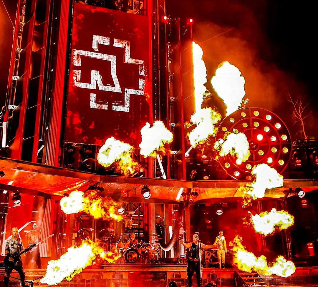 AngelTurner_'s tweet photo. Danke schön! 🇲🇽🤘🔥 https://t.co/VP9VIi8wt8