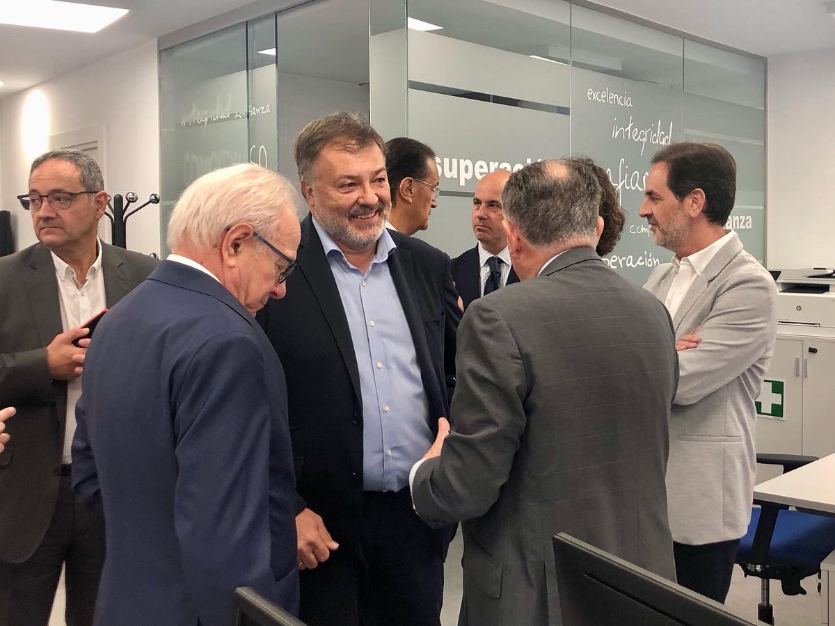 DarioDolz's tweet photo. Ya son una decena las empresas tecnológicas que como #FutureSpaces las que han elegido #Cuenca para asentarse, generando más de cien puestos de trabajo. Lo que pasa es que como no echan humo, no las vemos. Pero generan empleos estables de calidad
#Cuenca
#Avanzamos https://t.co/oPfzN5mdpz