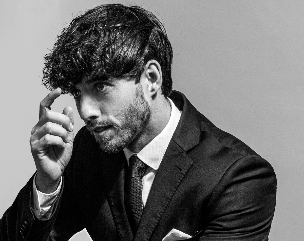 LiamRudden's tweet photo. Looking forward to catching up with my pal #KeithJack to host his @DineEdinburgh dinner concert on Monday 21 November. There will be a Q&A so start thinking of your questions.
Whoβs coming?
#AnyDreamWillDo #Joseph
Full details can be found here: https://t.co/ISTEPWnSGL https://t.co/WI1VdON06i