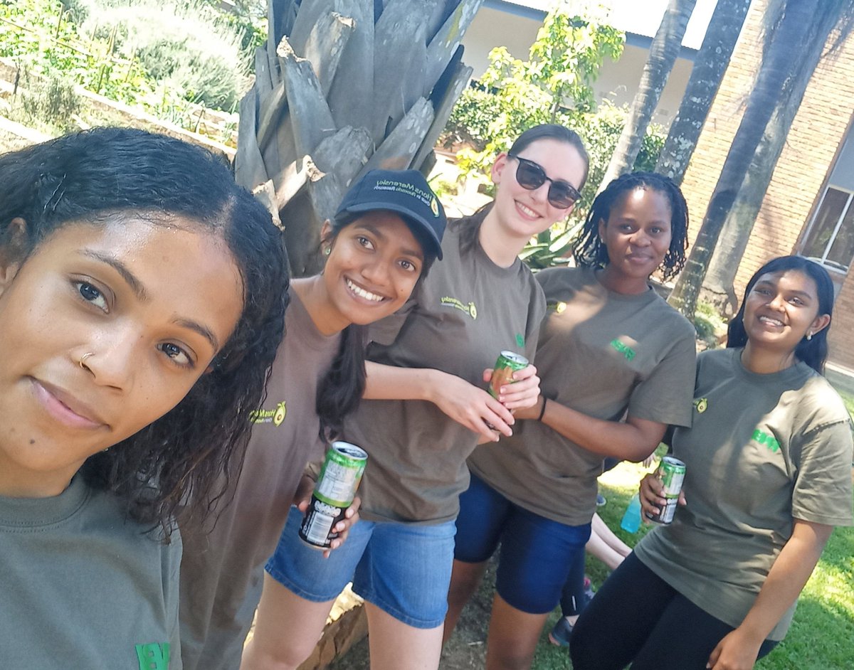 Jhart247's tweet photo. So grateful to be a part of this research team 🥑🌳💚
@Tsakani_Miyambo @Fabiteam1 @JoubertMelissa @CaseyGill30 @Susannanbu @tweet_not_sent @Alicia_Fick_ https://t.co/yVXuU9uGYv