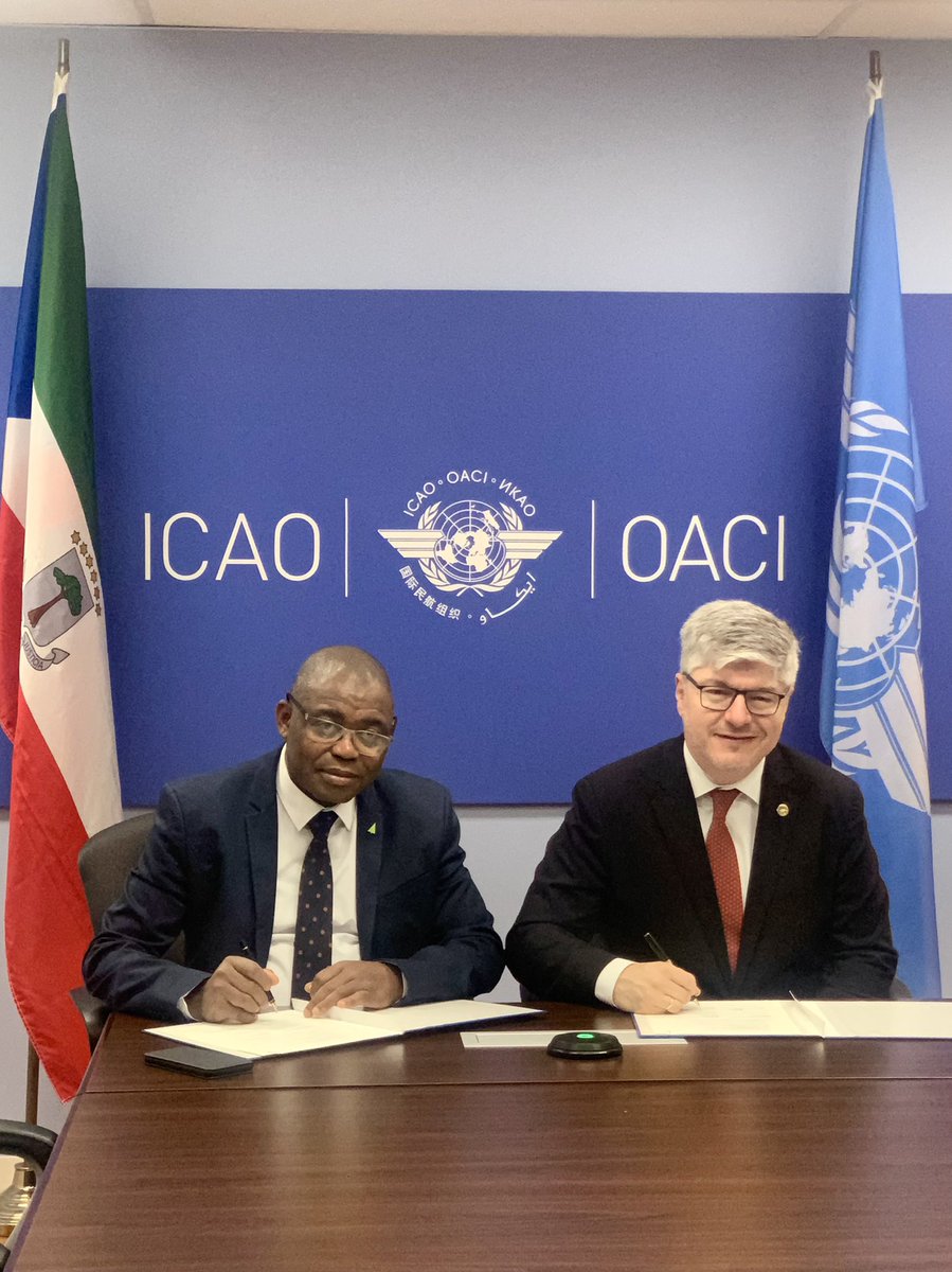 OnaOwonoNchama's tweet photo. 🇬🇶 Guinea Ecuatorial se adhiere al ACT-SAF de @icao y muestra una vez más su compromiso con los temas del medio ambiente. La firma de los términos y condiciones del acuerdo se ha realizado entre el DG de la Autoridad Aeronáutica y el SG de la OACI @JCS_ICAO
#SAF #ICAOA41 #ACTSAF https://t.co/UzIWkFbyS0