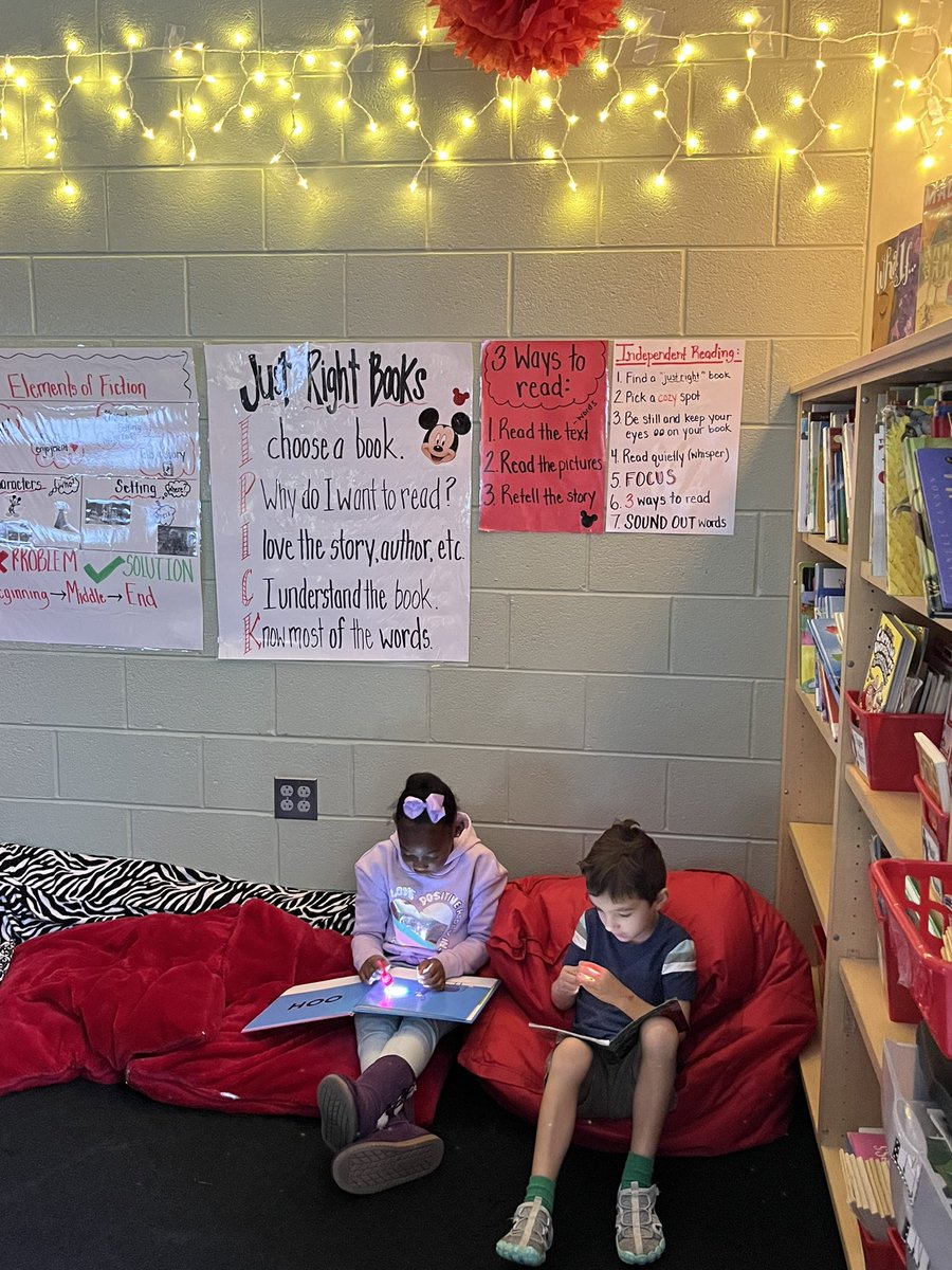 MrsTsClubhouse's tweet photo. FLASHLIGHT FRIDAY! Building our reading stamina! 🔦🥰 @VincentFarmBCPS https://t.co/ZyAVVx9cli