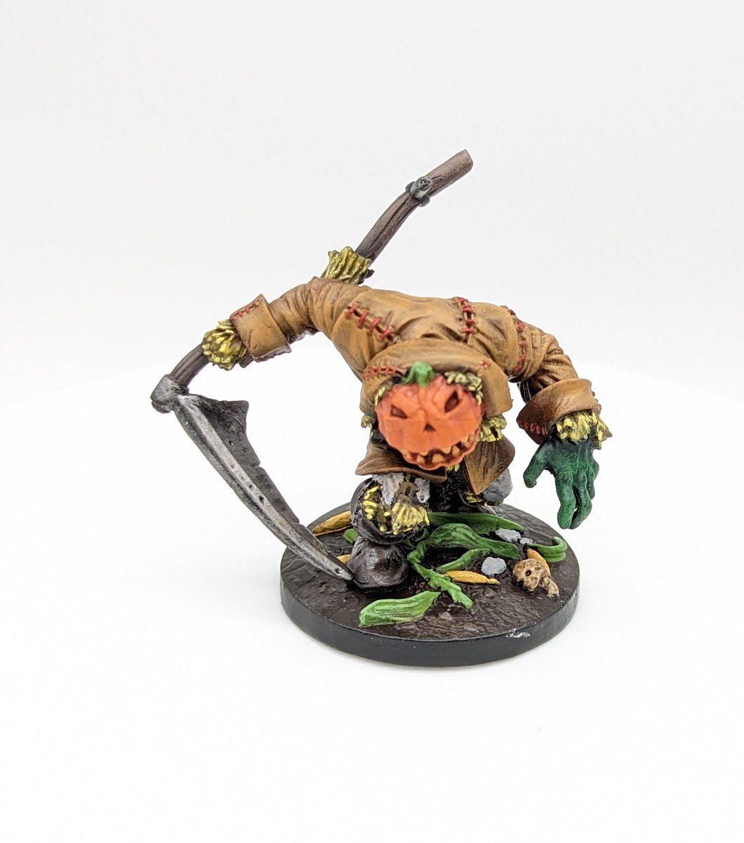 Goblin_Squire's tweet photo. This is my contribution to last month's #Goblinspiration which I cleverly (ok, accidentally) didn't post until the start of spooky season π
A scarecrow monster from @reapermini #DnD #MiniaturePainting https://t.co/orVoxWzmTS