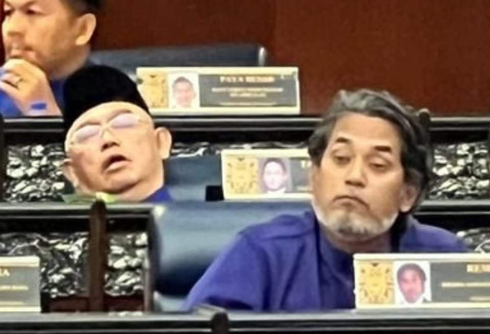 KartunisGandum's tweet photo. Bila kawan kau dengar Bajet Gula Gula PRU.... https://t.co/wpQaEqQBjS