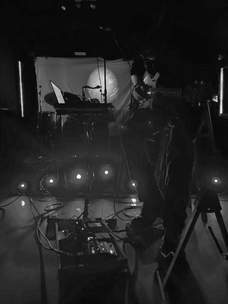 dextro_transmit's tweet image. Since it's @Bandcamp Friday, here are some free DL codes for 'An Hour is a Sea'. Redeem at: dextro.bandcamp.com/yum. Tweet a reply to say what code you've used. ✌️

Some remaining heavyweight vinyl copies also available at dextro.bandcamp.com/album/an-hour-…. 

Photograph by @FayeMacCalman