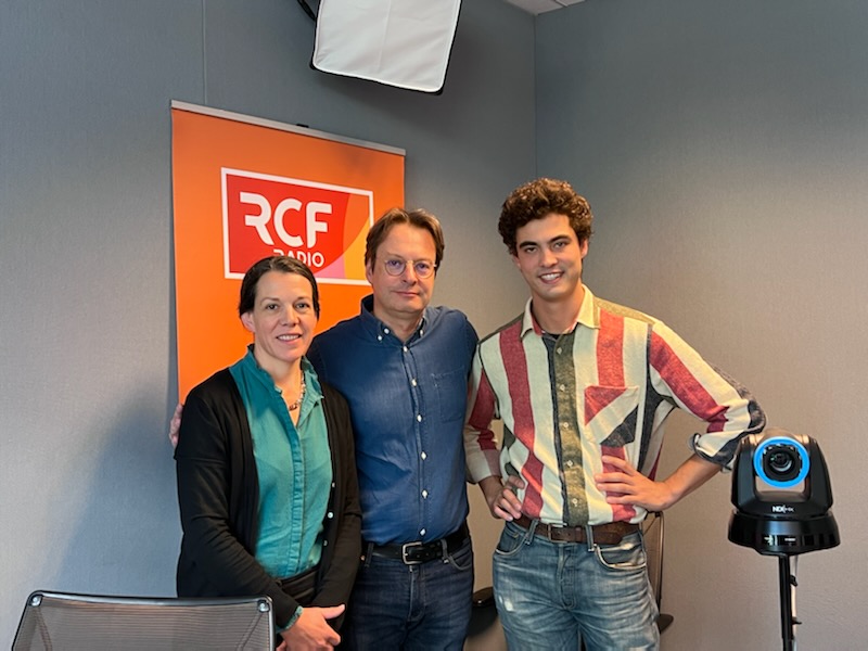 Marie Bouchaud était l'invitée ce matin de <a href="/radiorcf/">RCF</a> pour évoquer le sujet des #salariés #aidants et des #dispositifs mis en place en #entreprise par la M2A #Paris Centre. Elle a également parlé de Passerelle <a href="/assistaidant/">Passerelle Assist'Aidant</a> qui intervient également auprès des salariés aidants.