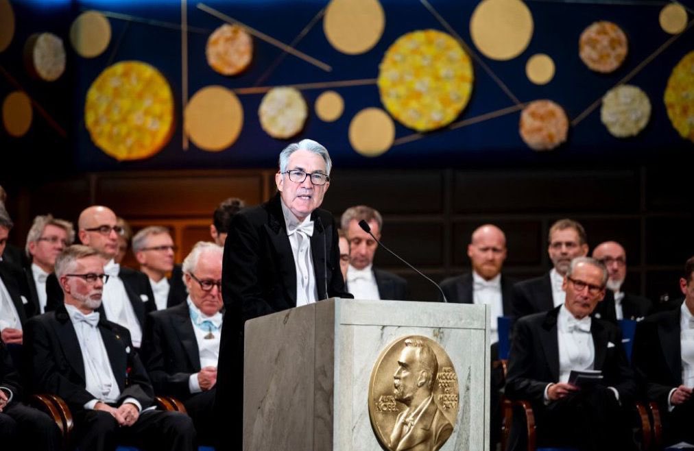 alifarhat79's tweet photo. Jerome Powell awarded the 2022 Nobel Prize in Chemistry for turning the stock market into shit https://t.co/dxUFOhCTdV