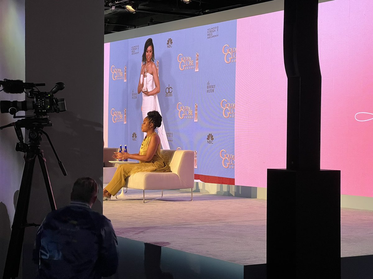 jeremarketer's tweet photo. Listening to @tarajiphenson speak right now and itβs so clear this is a celeb who has her head on straight. So wise, great advice on a number of impt topics (like mental health). #Thread22 https://t.co/QsLhVJ2D0A