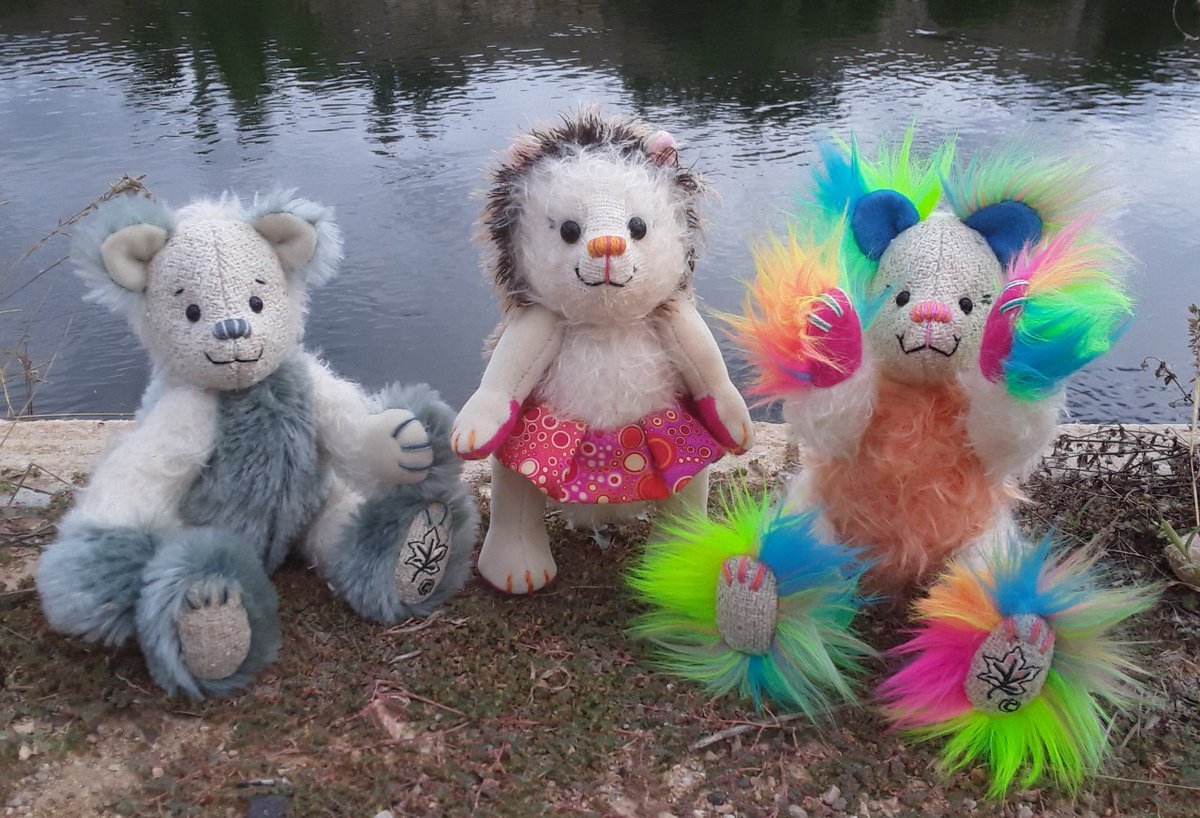 Ecobears's tweet photo. "#ecobears Olive & Iris are with Tilda the hedgehog, playing by the canal. They love being outdoors, enjoying the natural beauty of the autumn landscape, as it changes colour." #nature #storytelling #ChildrensBooks #animation #offgrid #toys #design #ecobear #characters #harvest22 https://t.co/Jo6yKhQnnn