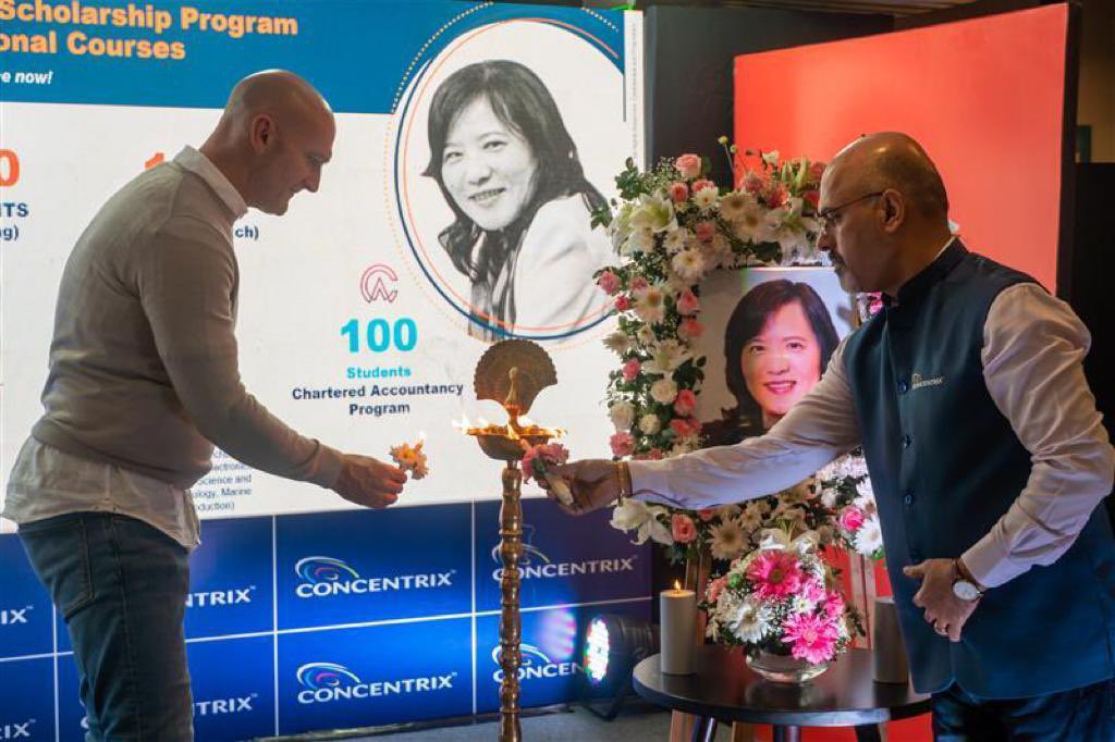 ConcentrixIND's tweet photo. Education belongs to all. And we never let that realization ebb. This week, @Concentrix awarded the Winnie Sun Scholarship to 25 underprivileged meritorious girl who defied all odds and carved their own path to success at our Gurugram office in the memory of our departed leader. https://t.co/yh4jrJ5KmZ