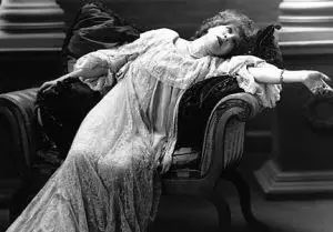 wet_foal's tweet photo. women were so right to lay about like this https://t.co/9NxU0D9sDe