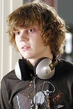 CayenneBomba's tweet photo. Hey @evanpeters , I loved you wayyyyyy before you were Dahmer 😍🤷‍♀️ https://t.co/pkdXYVs8i5
