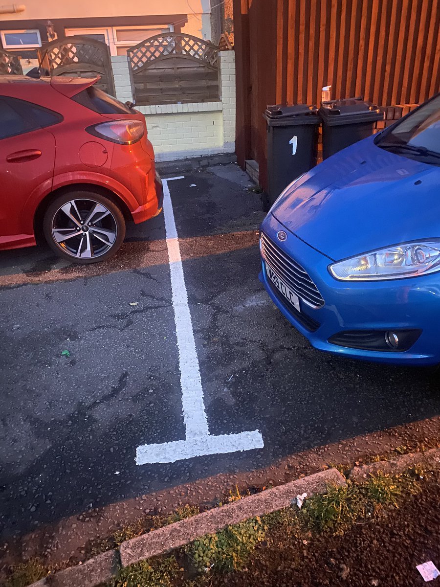 carr211's tweet photo. @MerthyrCBC I think Merthyr Council have got it in for me! Came home to this now! https://t.co/UNR5V76nlb
