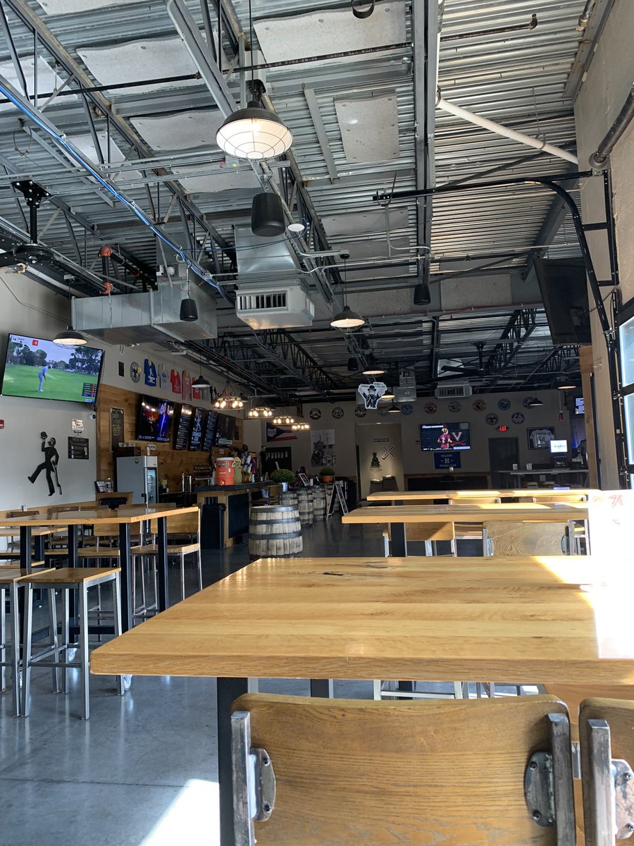 Pregaming for #stouturday with <a href="/crookedcanohio/">CrookedCanOhio</a> A Tale of Two Stouts 🍒 Imperial Stout 😎🍻👍 #ohiocraftbeer #craftbeer