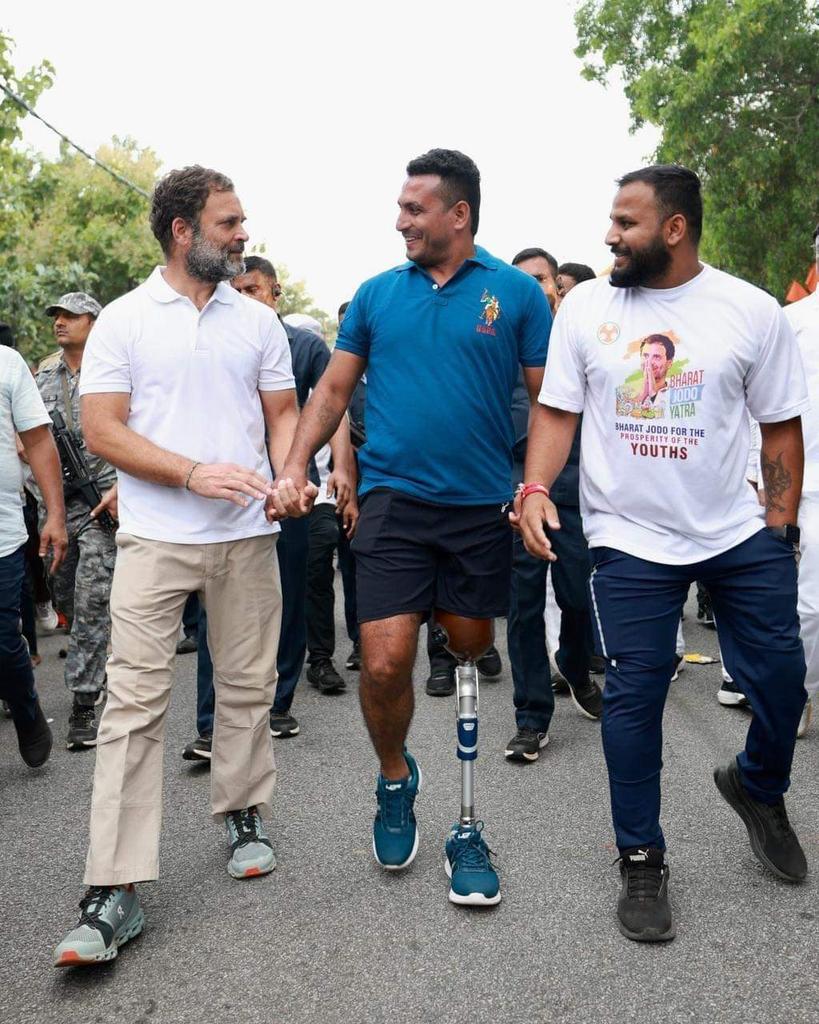 NsuiEr's tweet photo. हर योद्धा का स्वागत है, आओ हमारे साथ चलो

#BharatJodoYatra https://t.co/Tc0eGhoIx4