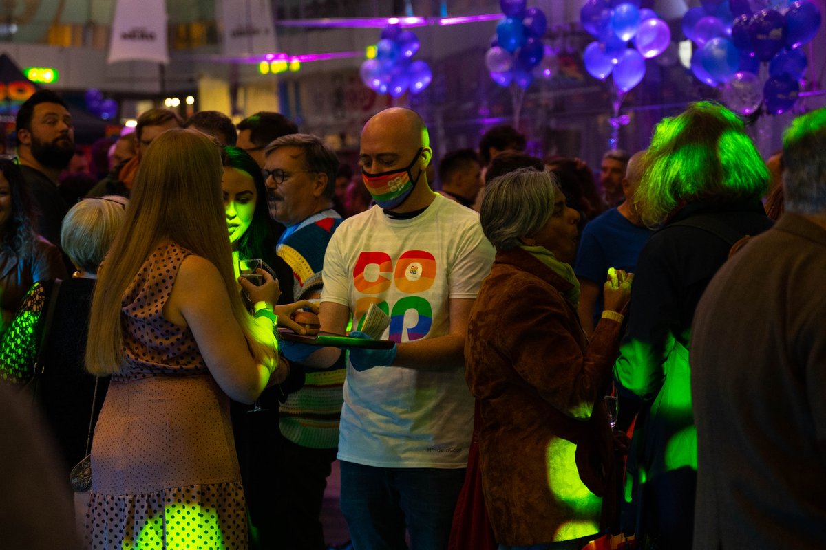 irisprize's tweet photo. We've just released a handful of tickets to our SOLD OUT opening night

Grab them quickly https://t.co/5AWK72HvHl

@Tracyfilmwales 
@EfaGBlosseMason 
@LindsayWphotog 
@VelindreCC 
@AneurinBevanUHB 
@PeterDarney 
@CardiffShort 
@CoopRespectLGBT https://t.co/gGhyQWkR0J