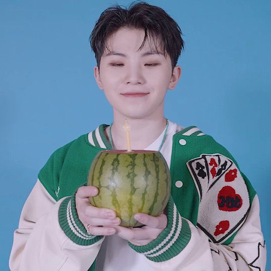 tsukiimmoon's tweet photo. ㅤ
ㅤᅟㅤ ᅟ % ' 𝗍𝖺𝗄𝗲 𝖺 𝗯¡𝗍𝖾 · 𝘀𝗍𝖾𝖺𝗅 𝗒𝗈𝗎𝗋 ˌ
ㅤᅟㅤ ᅟ 𝗵𝖾𝖺𝗋𝗍 𝖿𝗎𝗅𝗅 𝗈𝖿 𝗌.𝘄𝖾𝖾𝗍  — 벨벳
ㅤ https://t.co/Mb0CXwZzP4
