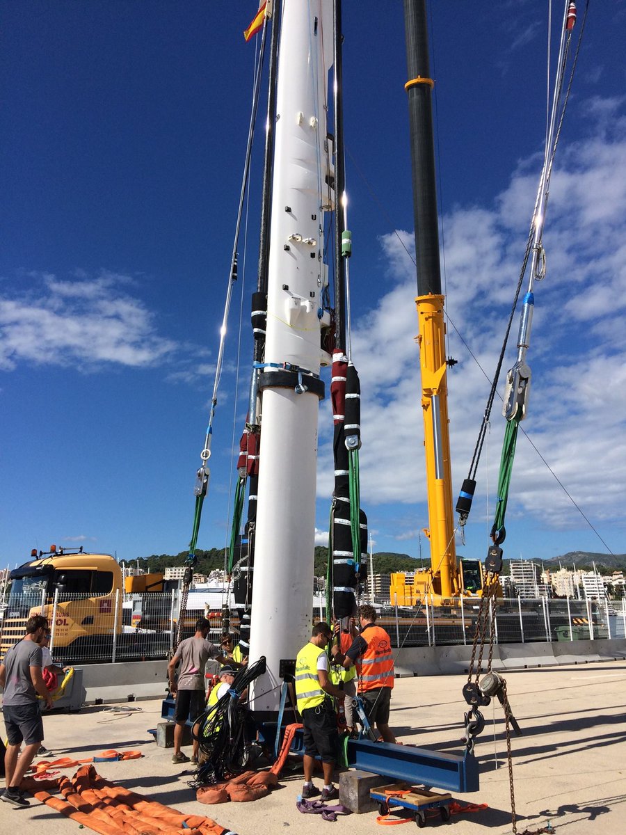 It's not often we look back but this was a good reminder of lift day for SY Red Dragon's 58m mast.

Have a great weekend!

#superyacht #rigging #crane #yacht #marineresults #palma #superyachtindustry #yachtlife #fbf #flashbackfriday