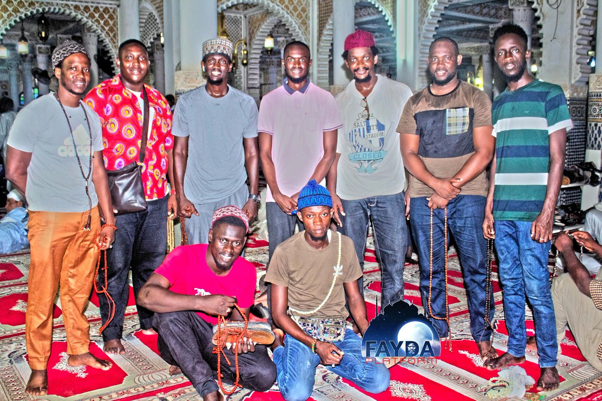 BarhamElement's tweet photo. Jummah Mubarak from Jummah medinatul sheikh Ibrahim niass https://t.co/xZ9jciNzhh